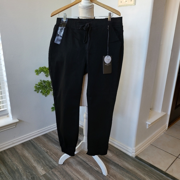 Sandpiper Denim Jogger - Picture 5 of 13